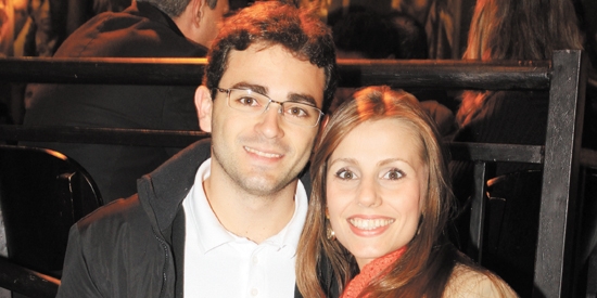 Wesley Rodrigues e Larissa Brentini curtindo a noite francana